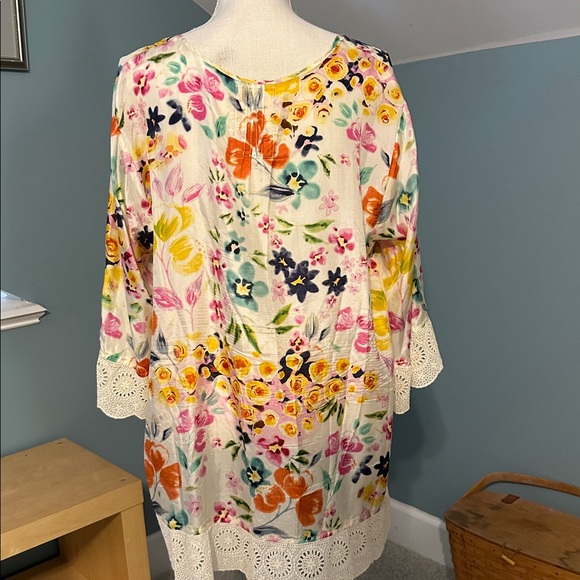 Johnny Was Multicolor Floral Top with Lace - Picture 2 of 5